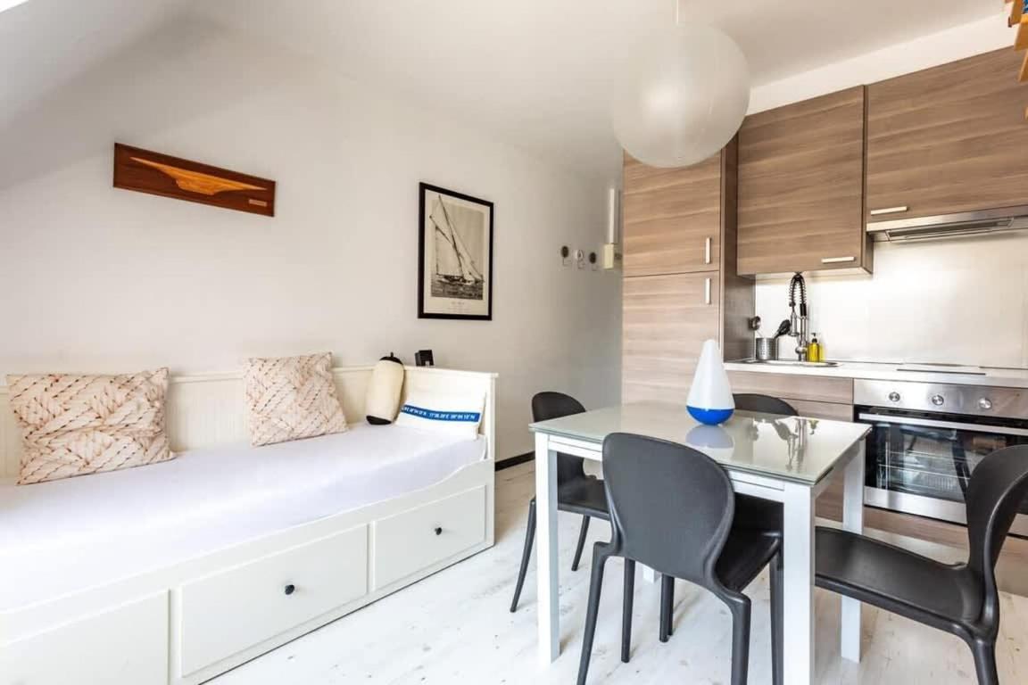 Le Capucin - Petit Duplex Avec Place De Parking ดีนาร์ ภายนอก รูปภาพ